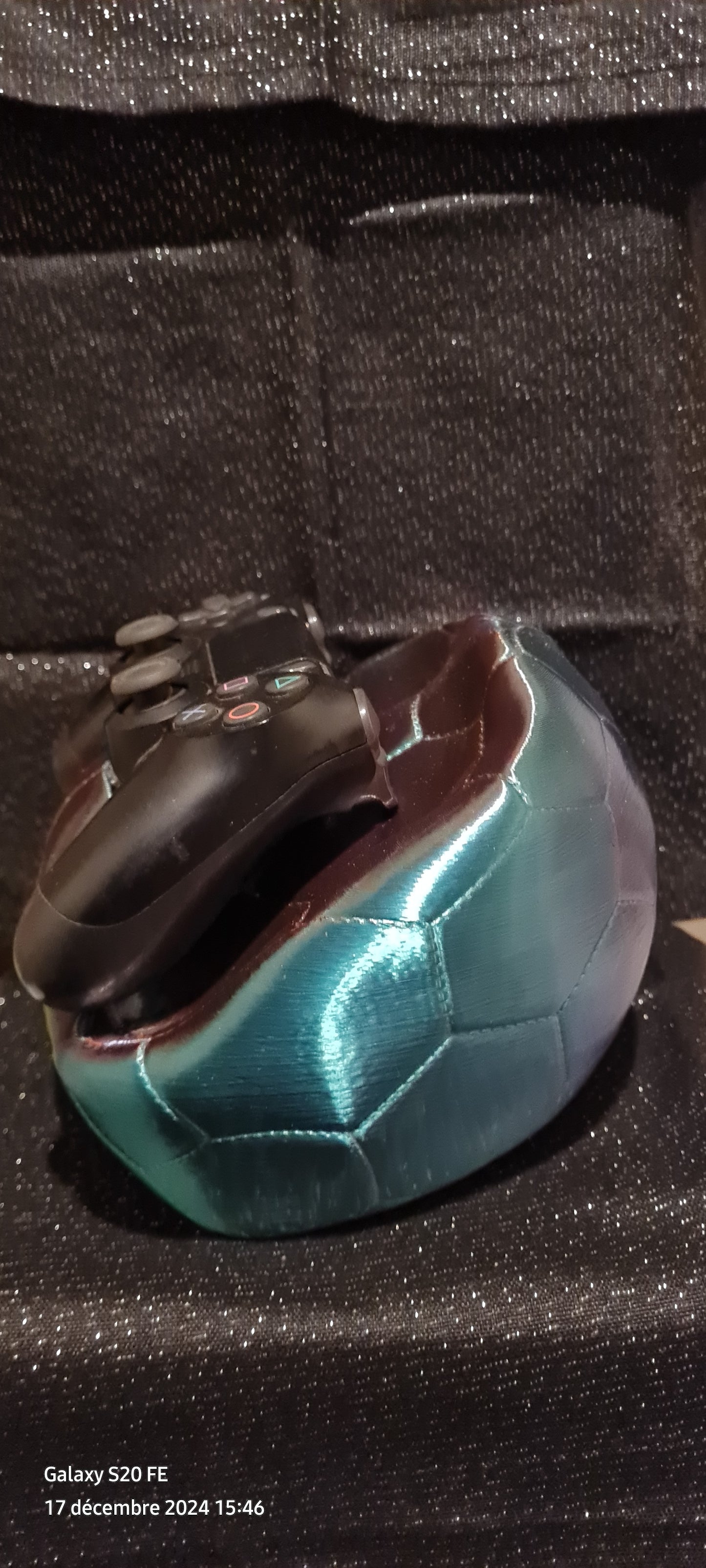 Support manette ballon de foot